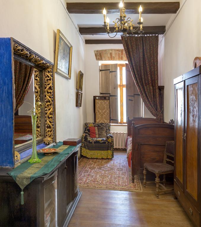 Art & House Apartment Lviv Exterior photo